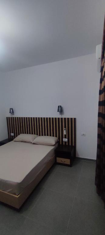 Aleks Holiday Rooms Ksamil Exteriör bild