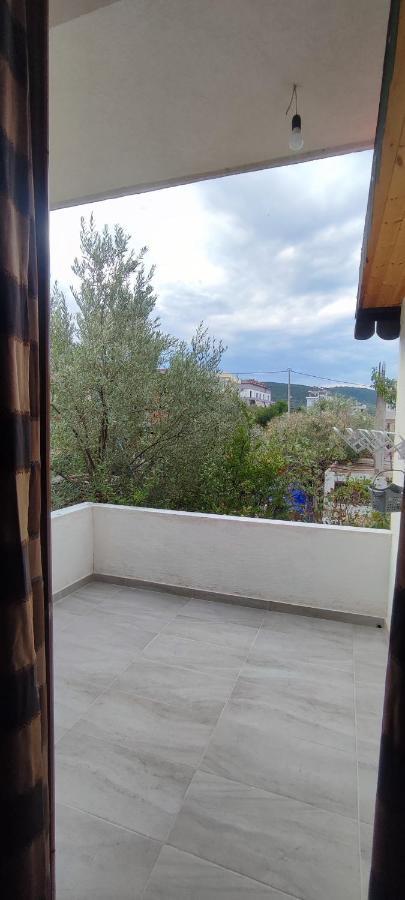 Aleks Holiday Rooms Ksamil Exteriör bild